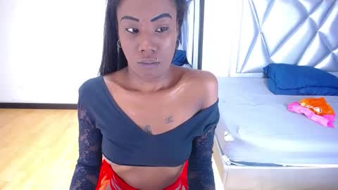 Snapshot of goldenn_ass1 chatting on 12.05.25 goldenn_ass1 online show from 12.05.25