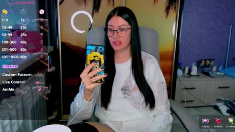 Snapshot of goldenwitchx chatting on 10.21.25 Polina online show from 10.21.25