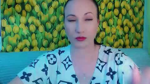 Snapshot of goldmoonn chatting on 05.17.26 goldmoonn online show from 05.17.26