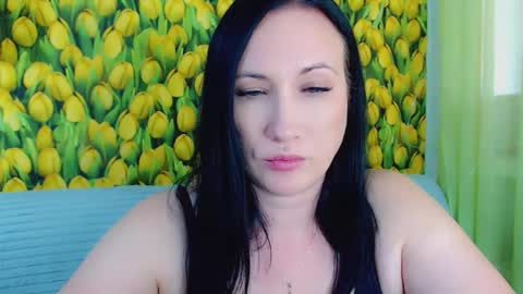 Snapshot of goldmoonn chatting on 05.25.26 goldmoonn online show from 05.25.26