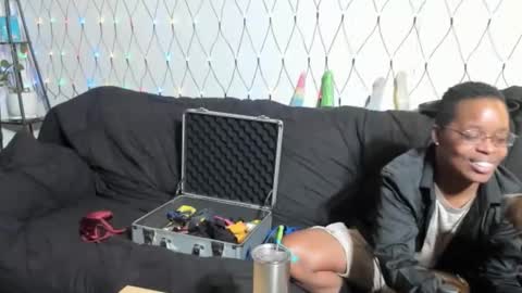 Goldstar and Princess online show from 11.20.25