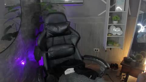 Snapshot of gomez420sofi chatting on 01.26.25 gomez420sofi online show from 01.26.25