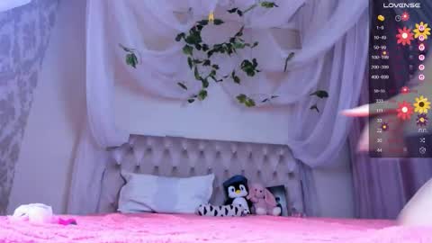 gongjulee online show from 12.18.25