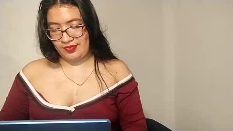 Snapshot of gonul_aslanbey chatting on 01.21.25 gonul aslanbey online show from 01.21.25