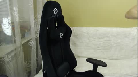 Elizabeth Effie online show from 02.14.26