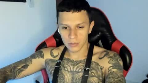 Snapshot of goodboy69i chatting on 06.11.26 goodboy69i online show from 06.11.26