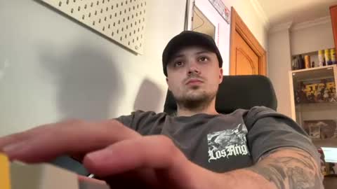Snapshot of goodreno chatting on 07.19.26 goodreno online show from 07.19.26