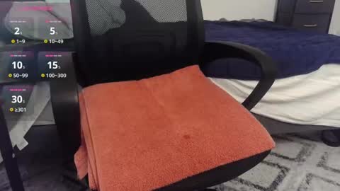 Snapshot of goofysmile720 chatting on 09.29.25 Goofysmile720 online show from 09.29.25