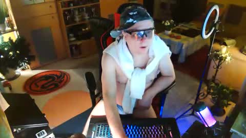 Snapshot of google5001 chatting on 04.01.26 google5001 online show from 04.01.26