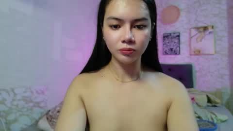 geneviev online show from 03.11.26