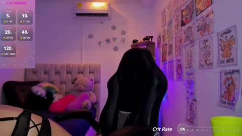 Snapshot of gorgeous_t chatting on 02.25.25 i am Jessi I love animals and drawing I hope to get along with everyone. XOXO online show from 02.25.25