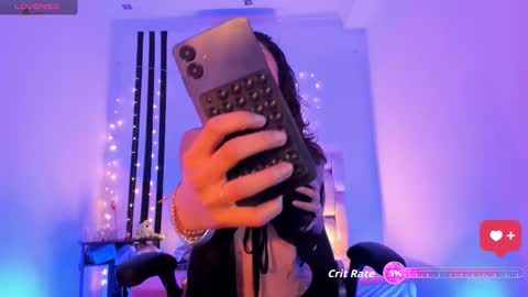 Snapshot of gorgeous_t chatting on 01.31.26 i am Jessi I love animals and drawing I hope to get along with everyone. XOXO online show from 01.31.26