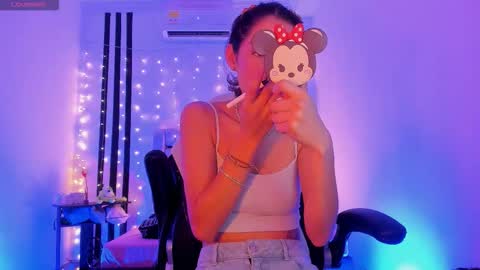 Snapshot of gorgeous_t chatting on 02.04.26 i am Jessi I love animals and drawing I hope to get along with everyone. XOXO online show from 02.04.26