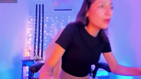 Snapshot of gorgeous_t chatting on 02.09.26 i am Jessi I love animals and drawing I hope to get along with everyone. XOXO online show from 02.09.26