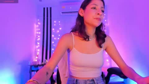 Snapshot of gorgeous_t chatting on 02.26.26 i am Jessi I love animals and drawing I hope to get along with everyone. XOXO online show from 02.26.26