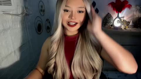 Snapshot of gorgeousamandarose chatting on 12.26.24 Amanda rose online show from 12.26.24