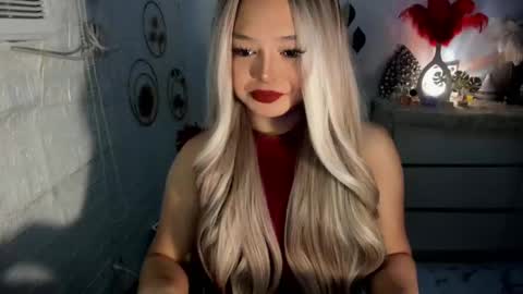 Snapshot of gorgeousamandarose chatting on 12.26.24 Amanda rose online show from 12.26.24
