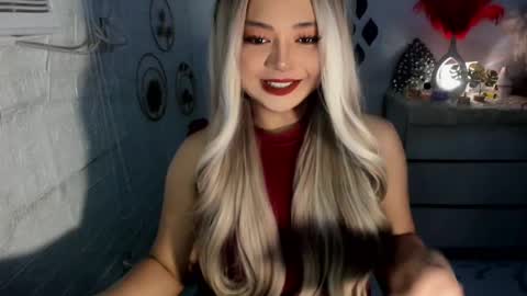 Snapshot of gorgeousamandarose chatting on 12.31.24 Amanda rose online show from 12.31.24