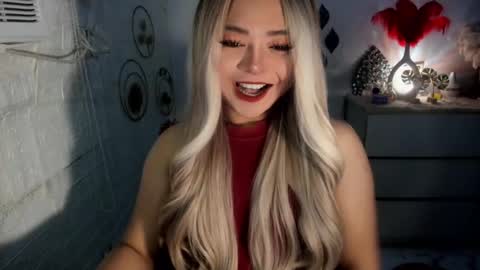 Snapshot of gorgeousamandarose chatting on 01.04.25 Amanda rose online show from 01.04.25