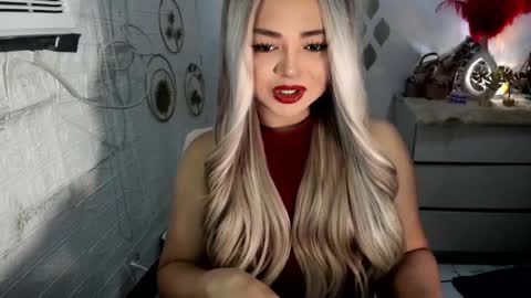 Snapshot of gorgeousamandarose chatting on 02.11.25 Amanda rose online show from 02.11.25
