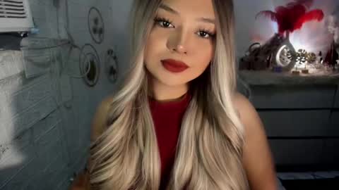 Snapshot of gorgeousamandarose chatting on 03.04.25 Amanda rose online show from 03.04.25