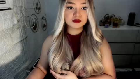 Snapshot of gorgeousamandarose chatting on 09.14.25 Amanda rose online show from 09.14.25