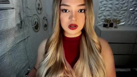 Snapshot of gorgeousamandarose chatting on 09.26.25 Amanda rose online show from 09.26.25