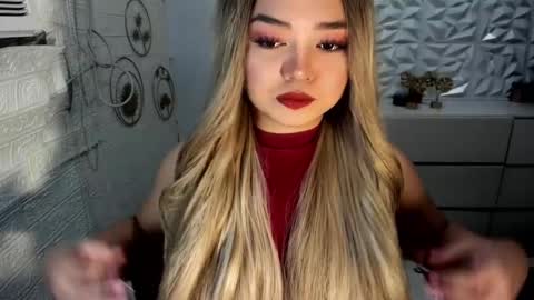 Snapshot of gorgeousamandarose chatting on 10.03.25 Amanda rose online show from 10.03.25