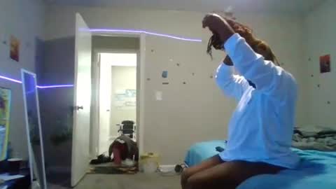 Sue Goddess online show from 11.23.25