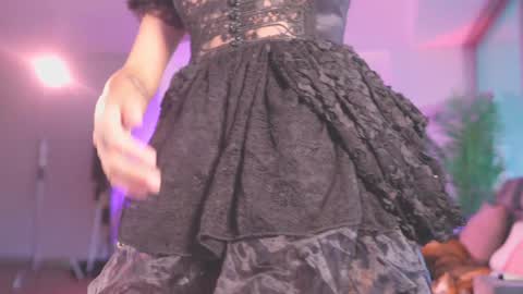 sophie  Special celebration a the beach 300k followers 3011 and 0112   online show from 11.13.25