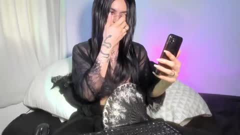 Snapshot of goth_ru chatting on 03.04.25 Russ online show from 03.04.25