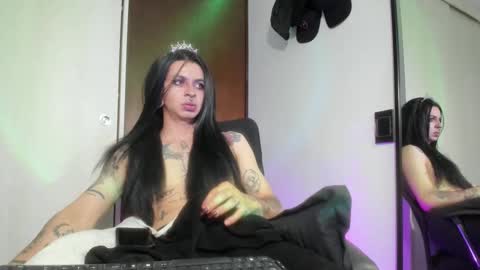 Snapshot of goth_ru chatting on 09.11.25 Russ online show from 09.11.25