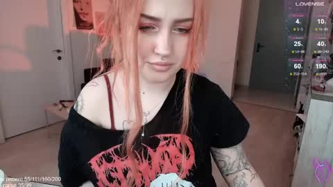 Snapshot of gothkittys chatting on 04.28.26 traumfrau Kira angel face devil eyes I SELL A LOT VIDEO IN GALLERY online show from 04.28.26