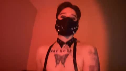 Snapshot of gothtransboy chatting on 10.06.25 gothtransboy online show from 10.06.25