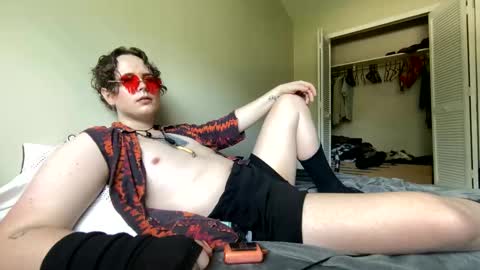 Snapshot of gothydoll chatting on 05.31.26 Doll online show from 05.31.26