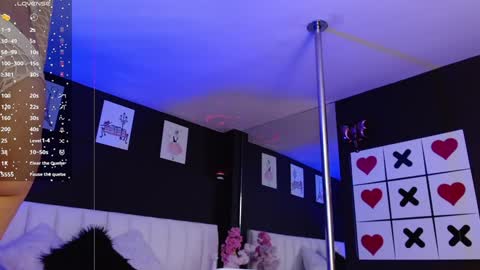 Meredith Alessandra online show from 01.10.25