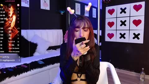 Meredith Alessandra online show from 01.21.25