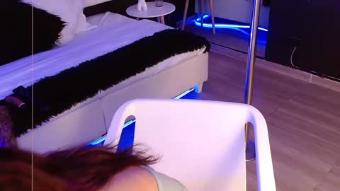 Meredith Alessandra online show from 01.29.25