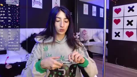 Meredith Alessandra online show from 02.16.25