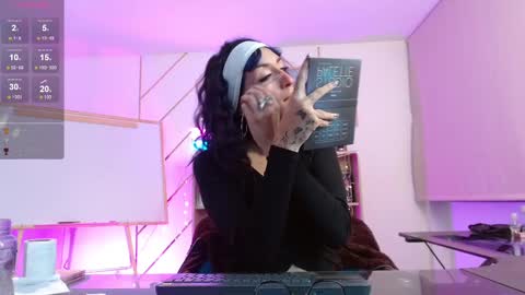 Meredith Alessandra online show from 03.10.25