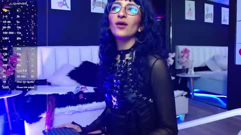 Meredith Alessandra online show from 03.11.25