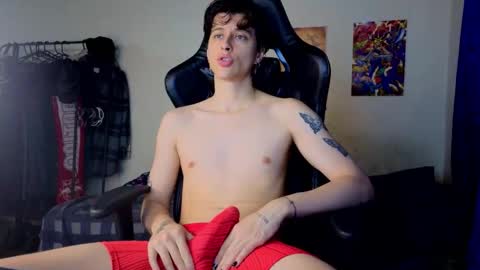 Snapshot of gowther__ chatting on 11.02.25 angelito tu novio online show from 11.02.25