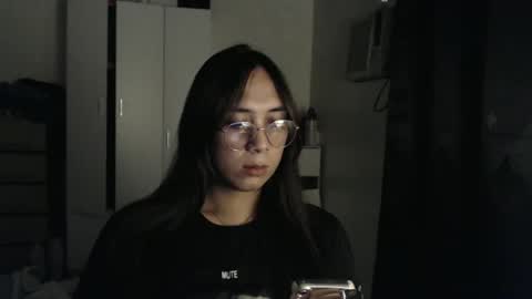 Snapshot of grace_for_youuu chatting on 01.14.25 HoneyGrace online show from 01.14.25