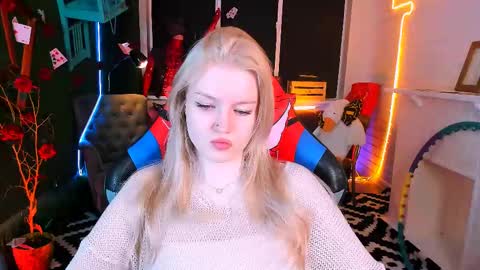 Grace Glamour online show from 02.13.25