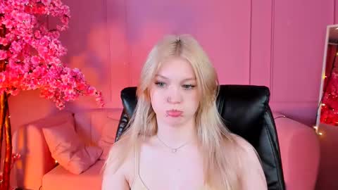 Grace Glamour online show from 02.27.25