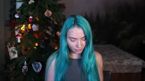 Snapshot of gracegreen chatting on 12.17.24 I will be glad to see you 30 N 1800 - 2300 gmt3 online show from 12.17.24