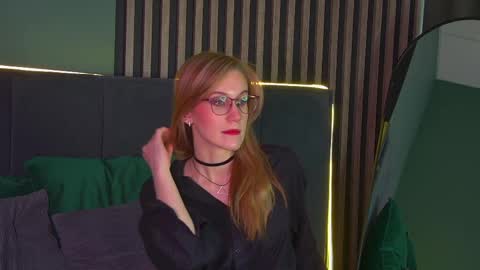 Snapshot of gracehudsons chatting on 04.25.26 Grace online show from 04.25.26