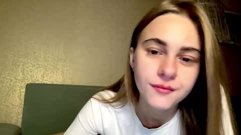 gracetorrezz online show from 11.04.25