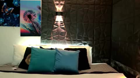 Gracey Milf online show from 12.18.25