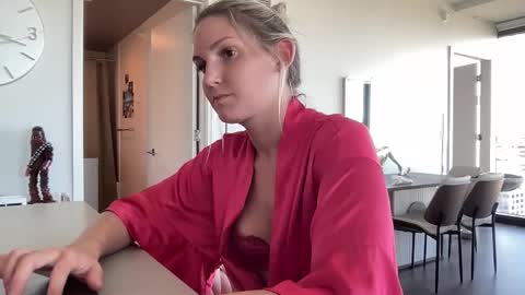 Gracie Mae online show from 09.30.25